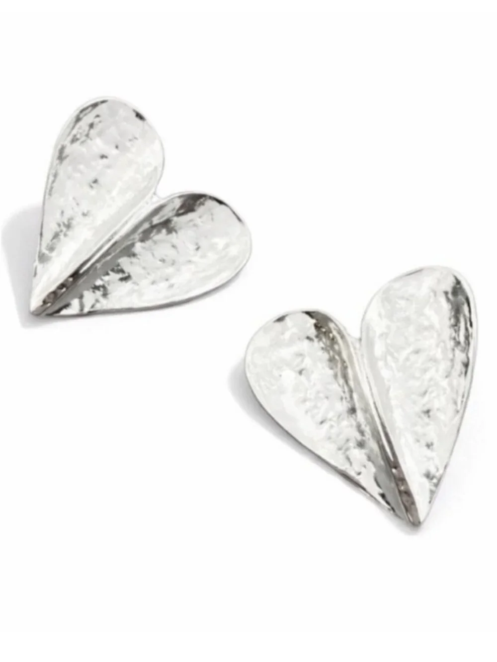 New! Silver Hammered Heart Statement Earrings (3004) NWOT